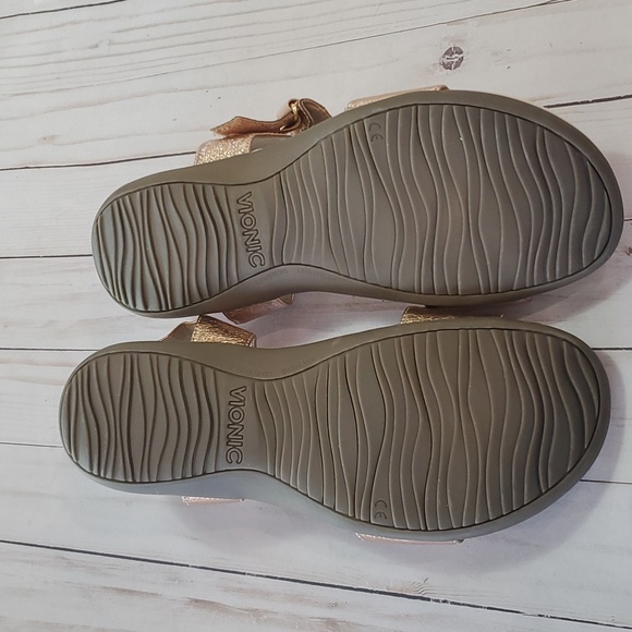 Vionic Marsala Sandal Never Worn - Picture 17 of 17